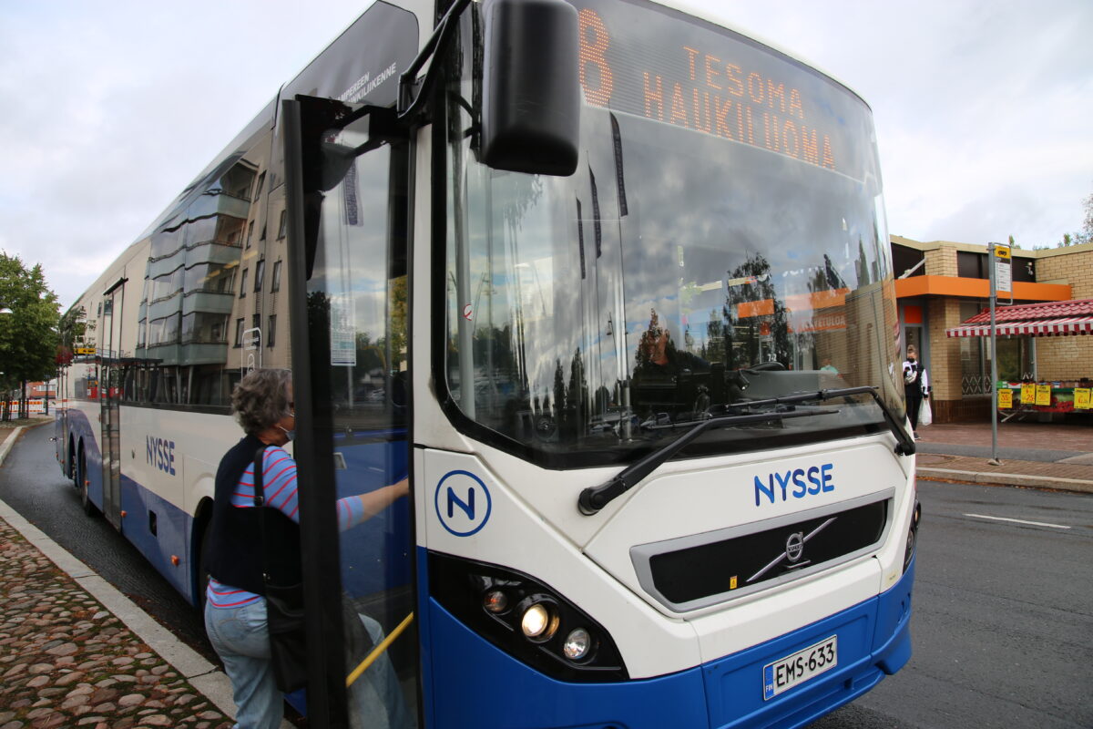 Asvalttityöt laittavat bussilinjan poikkeusreitille Kyöstillä syyskuun alussa – Muutos ei näy reittioppaassa