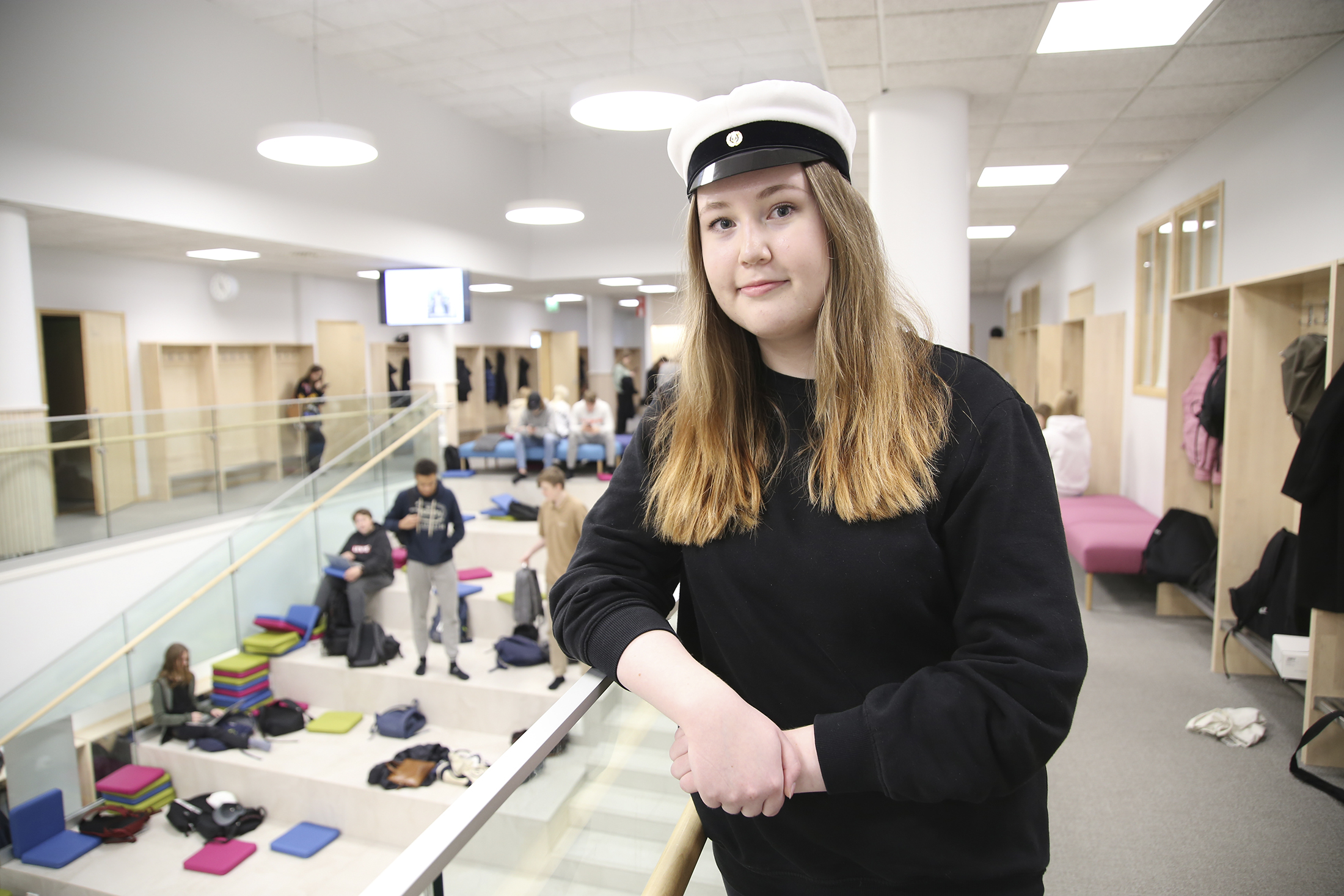 Petra Pitkänen vaihtoi ensimmäisen lukiovuoden jälkeen koulua Tampereelta Pirkkalaan: ”On tosi kiva, että opettajat tuntevat täällä kaikki” – Nyt hän valmistuu huippuarvosanoin