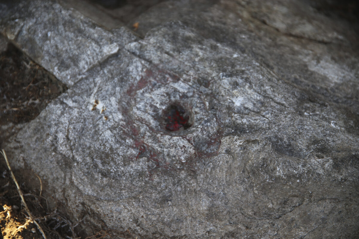 Katso kuvat: kadonnut muinaisjäännös Turrin kivi löytyi, kun Pirkkalainen-lehti kysyi sen perään uutisessaan – arkeologit etsivät kiveä tuloksetta kaivinkoneella viime syksynä