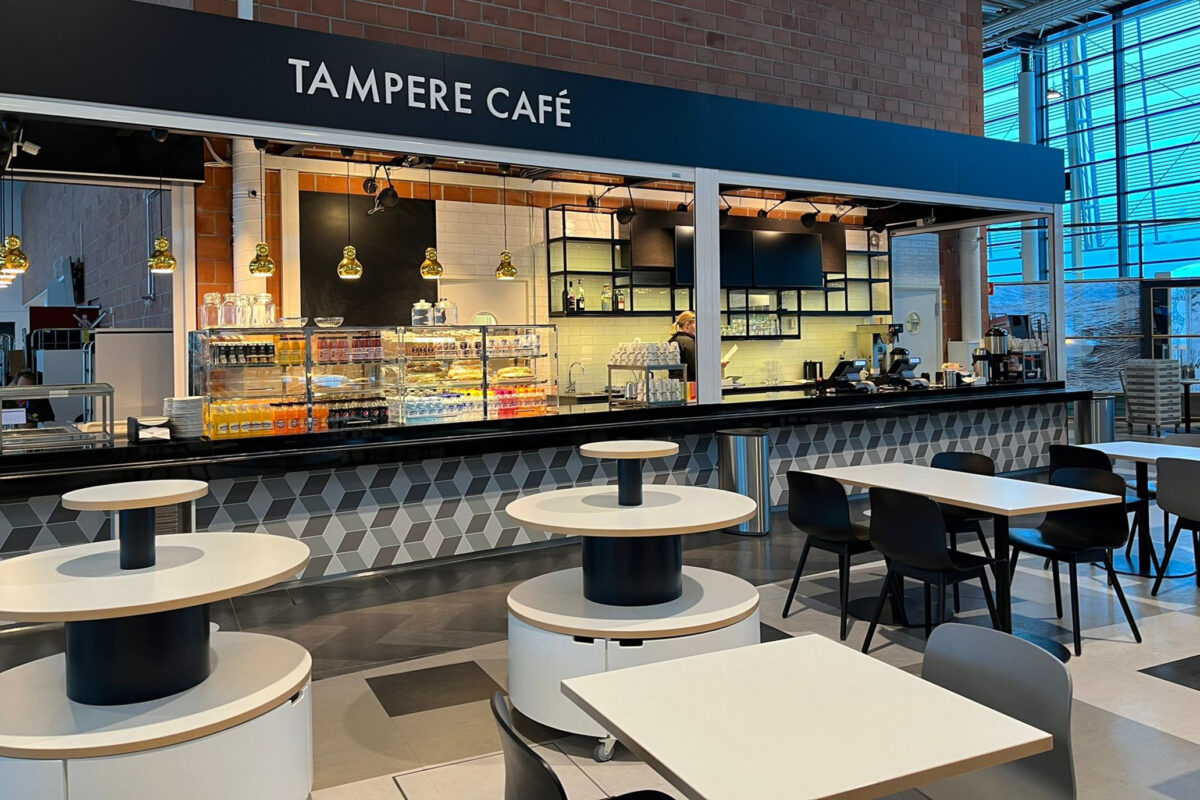 Tampere-Pirkkalan lentoaseman ravintolatarjonta uudistui – Lähtöaulassa voi nauttia myös lounaan