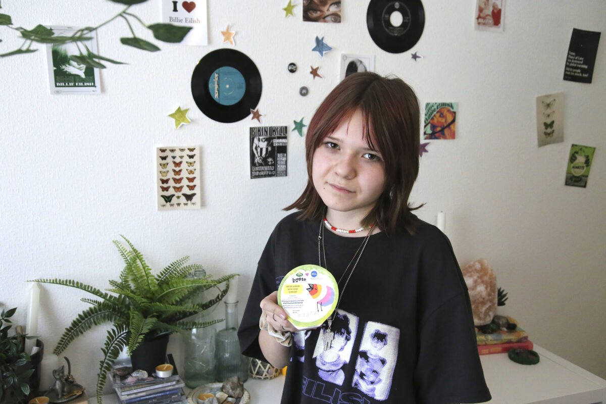 Pirkkalalainen Olivia Rautajoki, 13, sai kuvituksensa kaupan hyllylle – ”Olin ihan että oho”