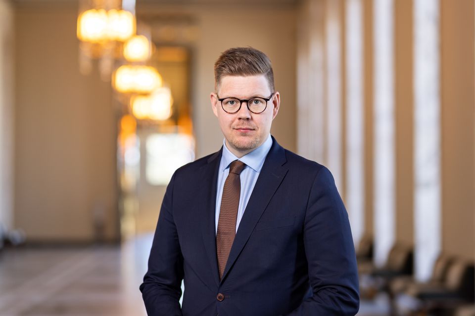 Saako hallitus kyytiä toripuheissa? SDP:n puheenjohtaja Antti Lindtman Suupantorilla Pirkkalassa lauantaina