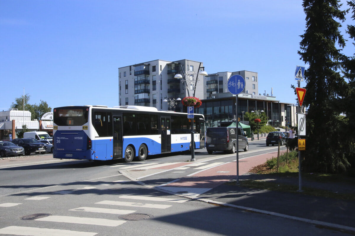 Ratikan rakennustyöt harventavat pian Pirkkalan keskustan bussivuoroja – lue mitä muutoksia Härmälään, Hatanpäälle ja muihin linjoihin on luvassa