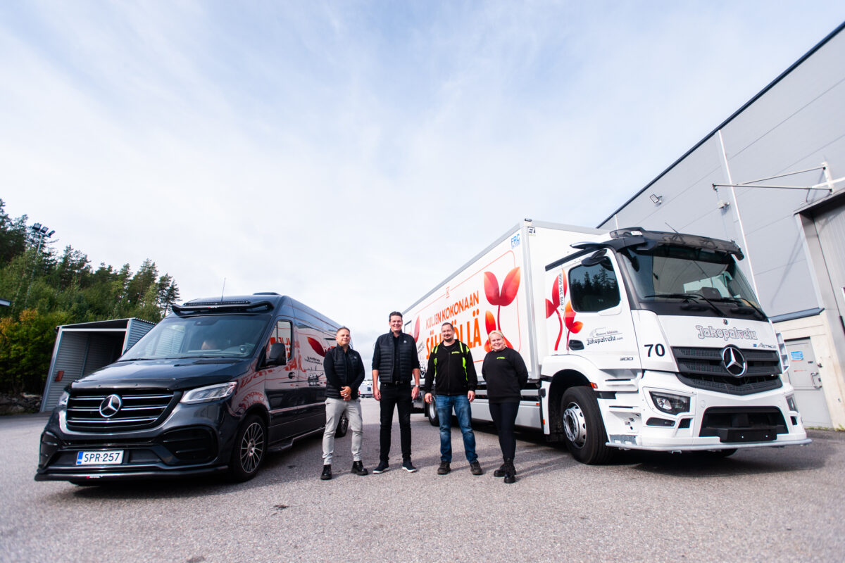 Manse Truck Show’ssa Pirkkalassa nähdään sata rekkaa ja Costello Hautamäki – ”Meillä on täällä Suomen näyttävimmät rekat”