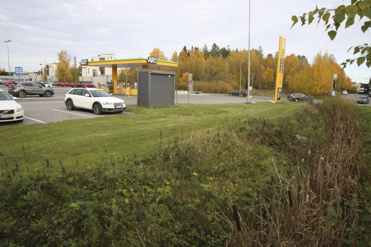 Partolanaukiolla vaihdetaan tulevaisuudessa ratikasta bussiin, bensa-asema jyrätään alta pois – katso pysäkin suunnitelmat